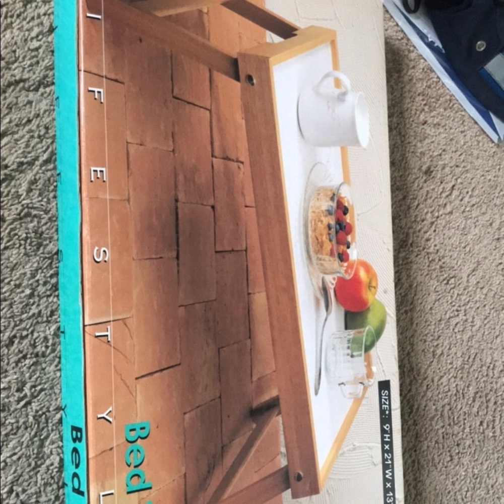 Bed tray